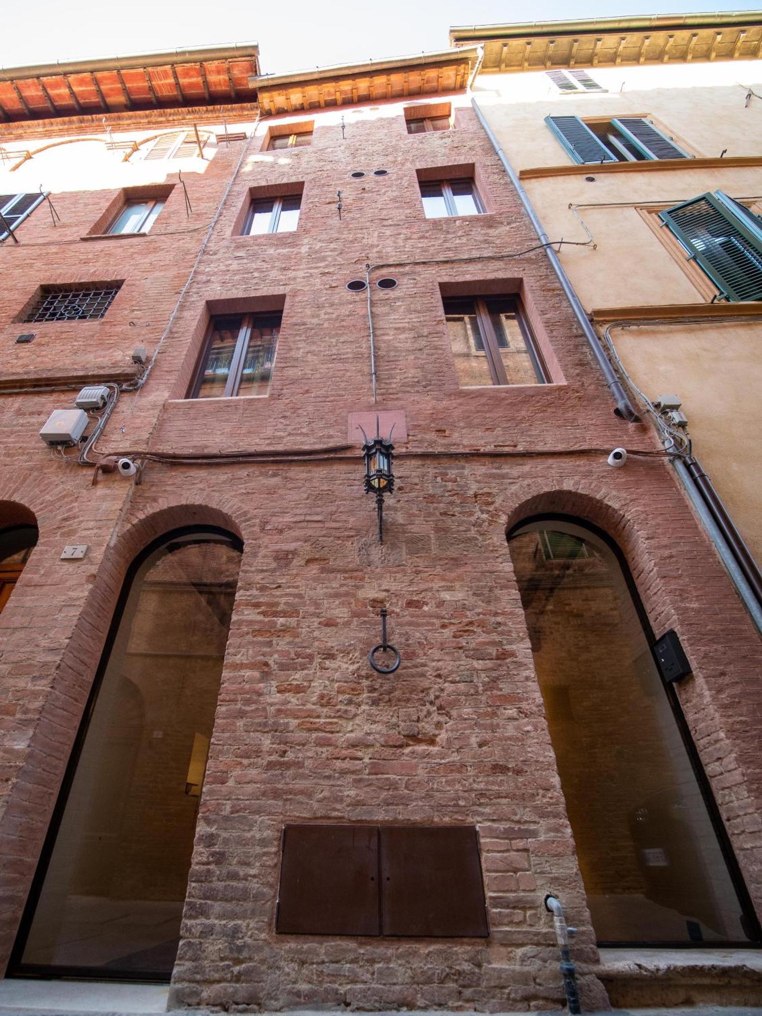 Torre Del Fuggisole Hotel Siena Exterior photo